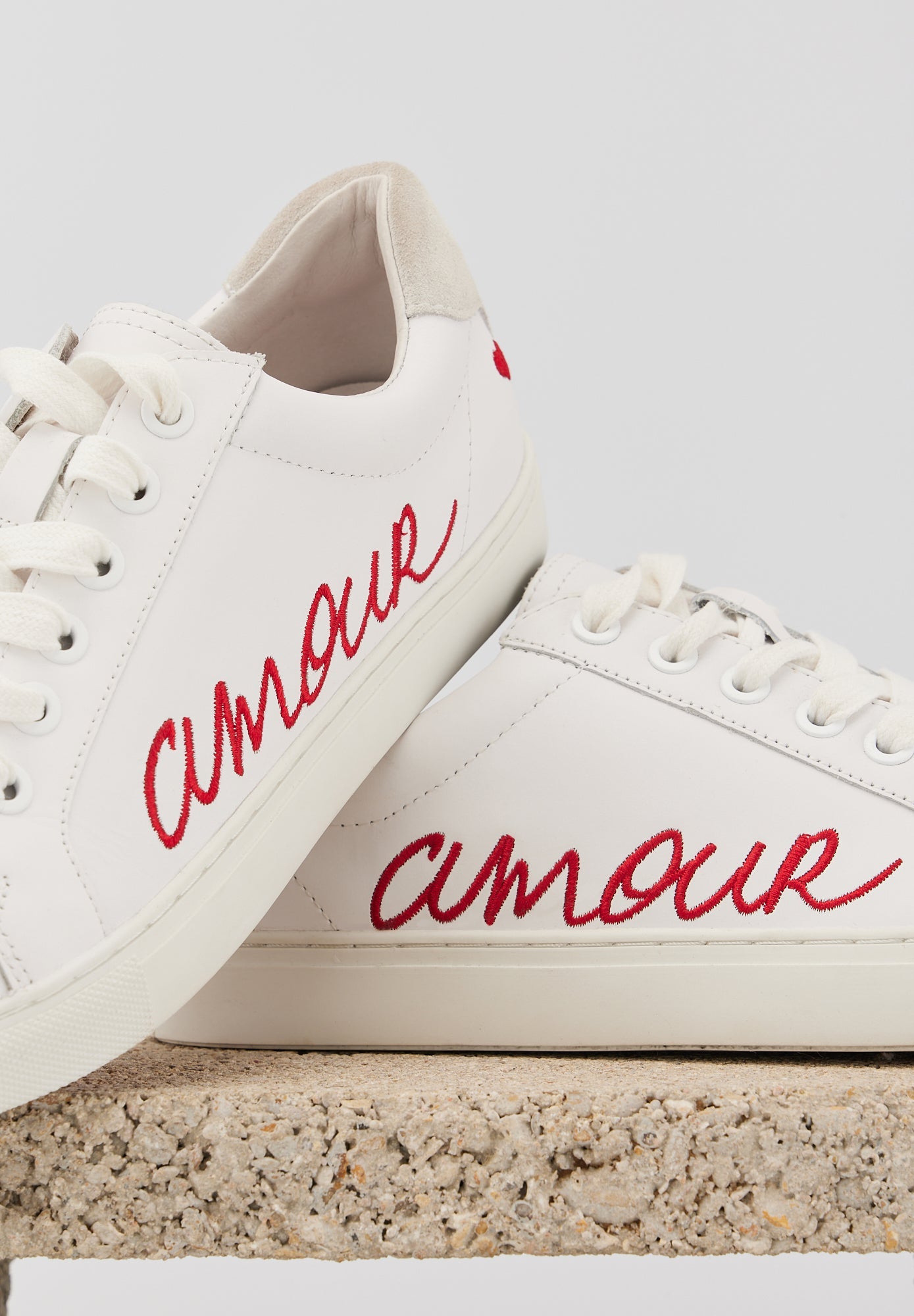 Simone Amour-White/Red