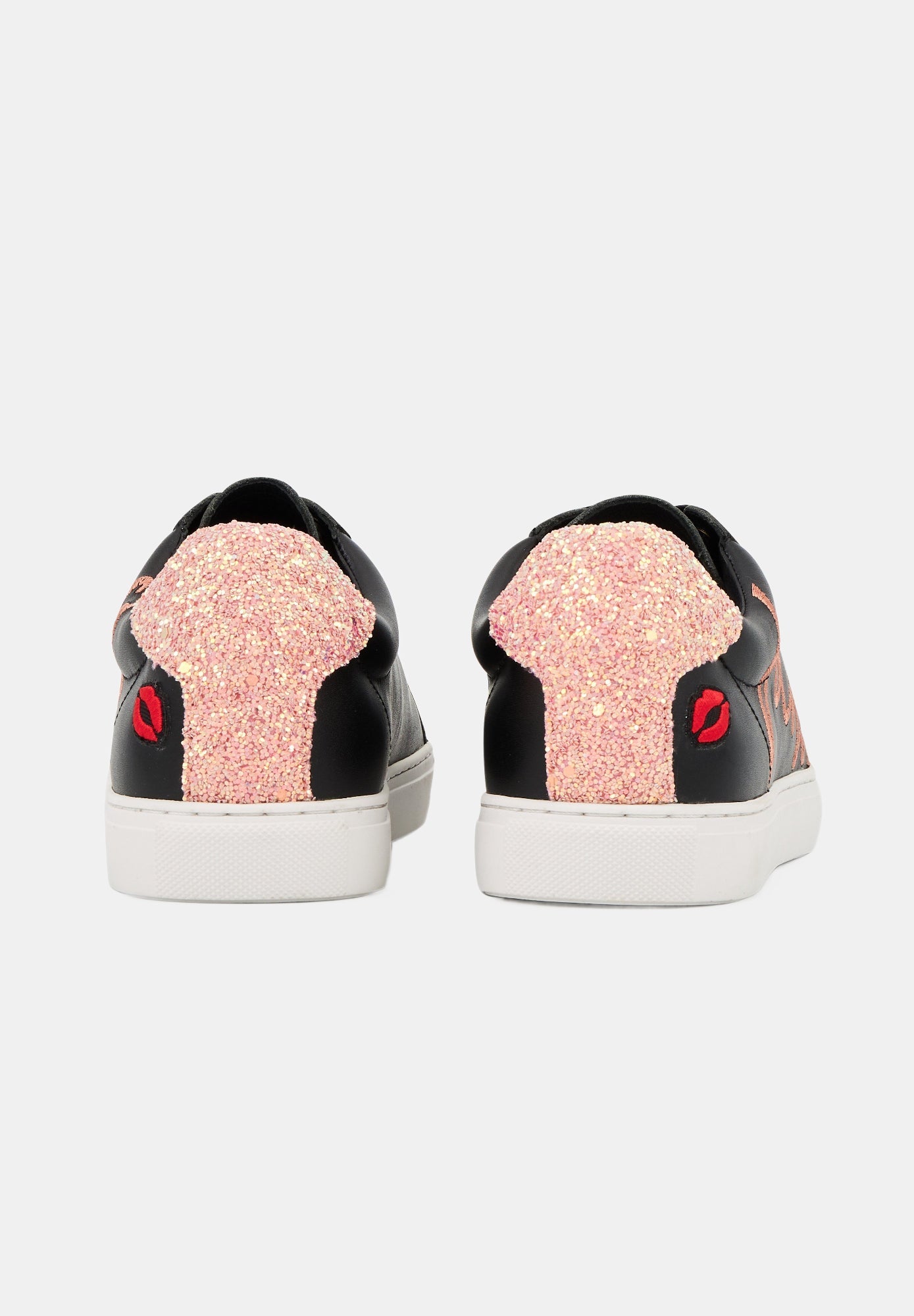 Simone-French Kiss Black