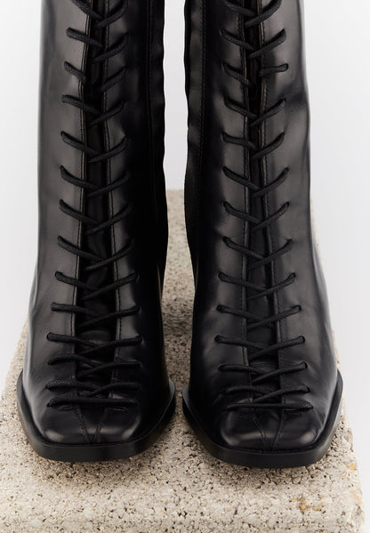Ariel-Black Leather