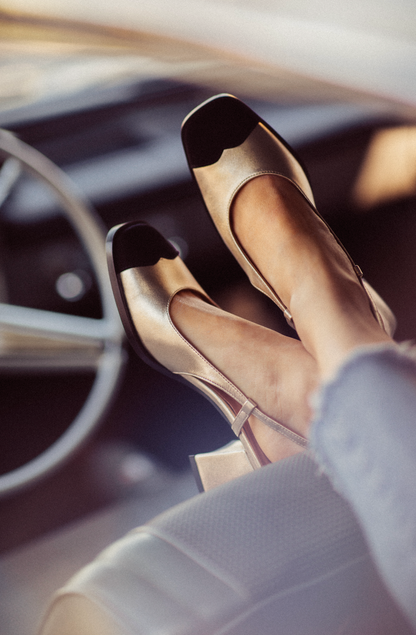 Denise-Metallic light Gold/Suede Black