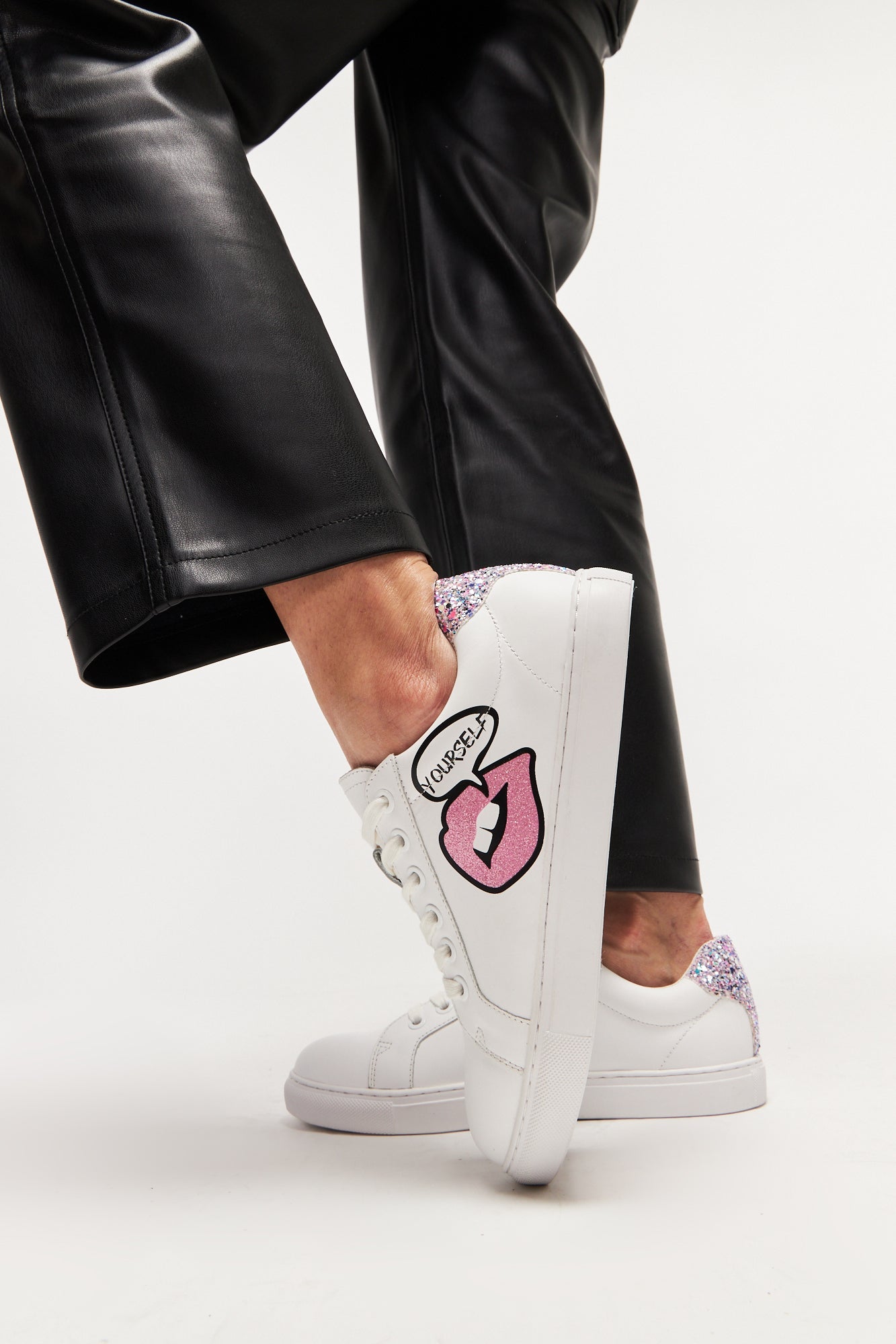 SNEAKERS SIMONE - Simone Satisfaction-Enjoy Yourself